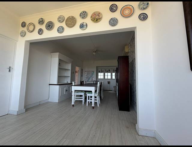 2 BEDROOM FLAT FOR SALE IN SCOTTBURGH CENTRAL